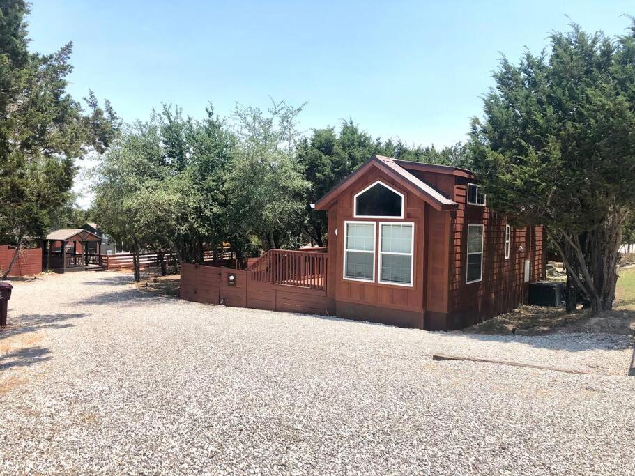 The Bison Cabin - The Cabins At Rim Rock オースティン エクステリア 写真